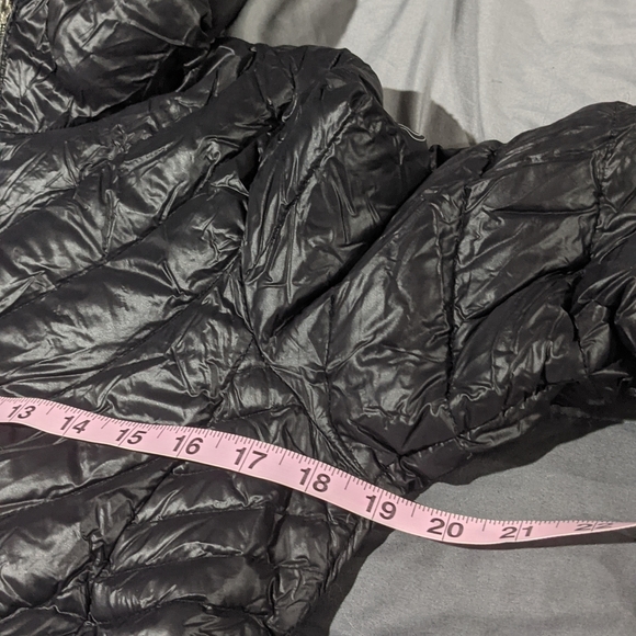 Calvin Klein Women's Lightweight Down Jacket - Picture 7 of 10